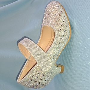Girls Silver Color Dressy Shoes